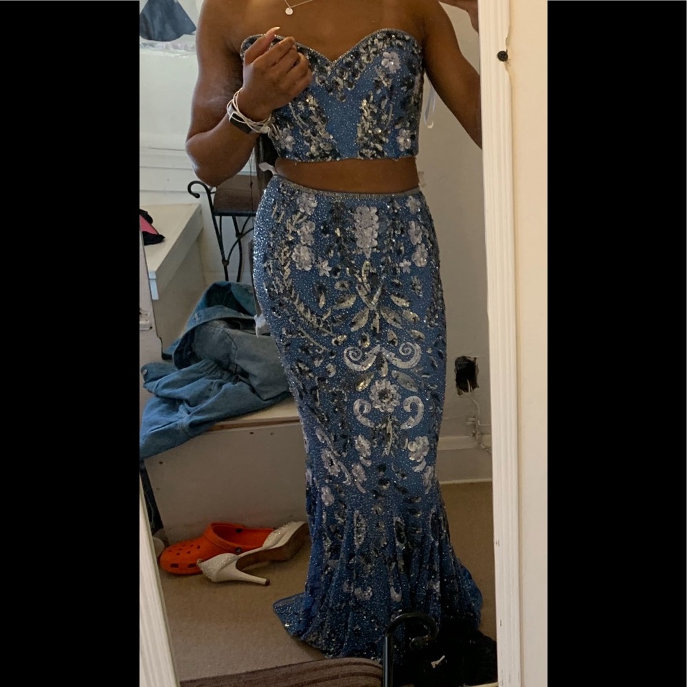 Blue Bedazzled Prom Dress Worn once for 2019 prom